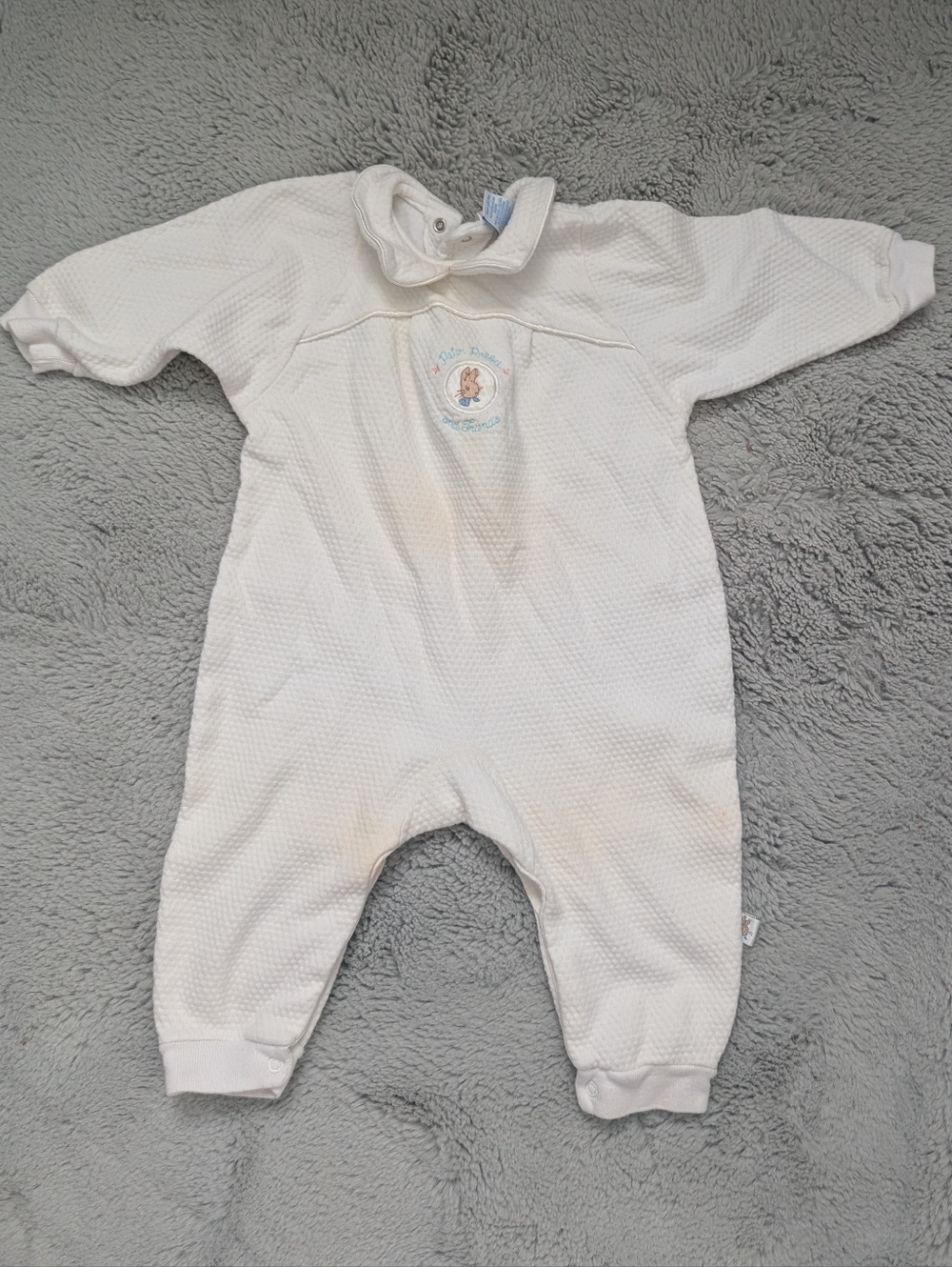 Vintage 90s Peter Rabbit & Friends Quilted One Piece Romper White | Large